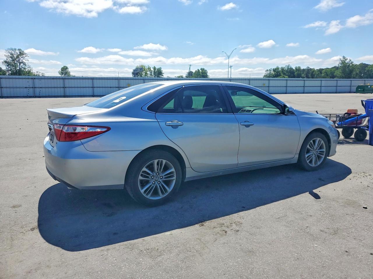 2017 TOYOTA CAMRY