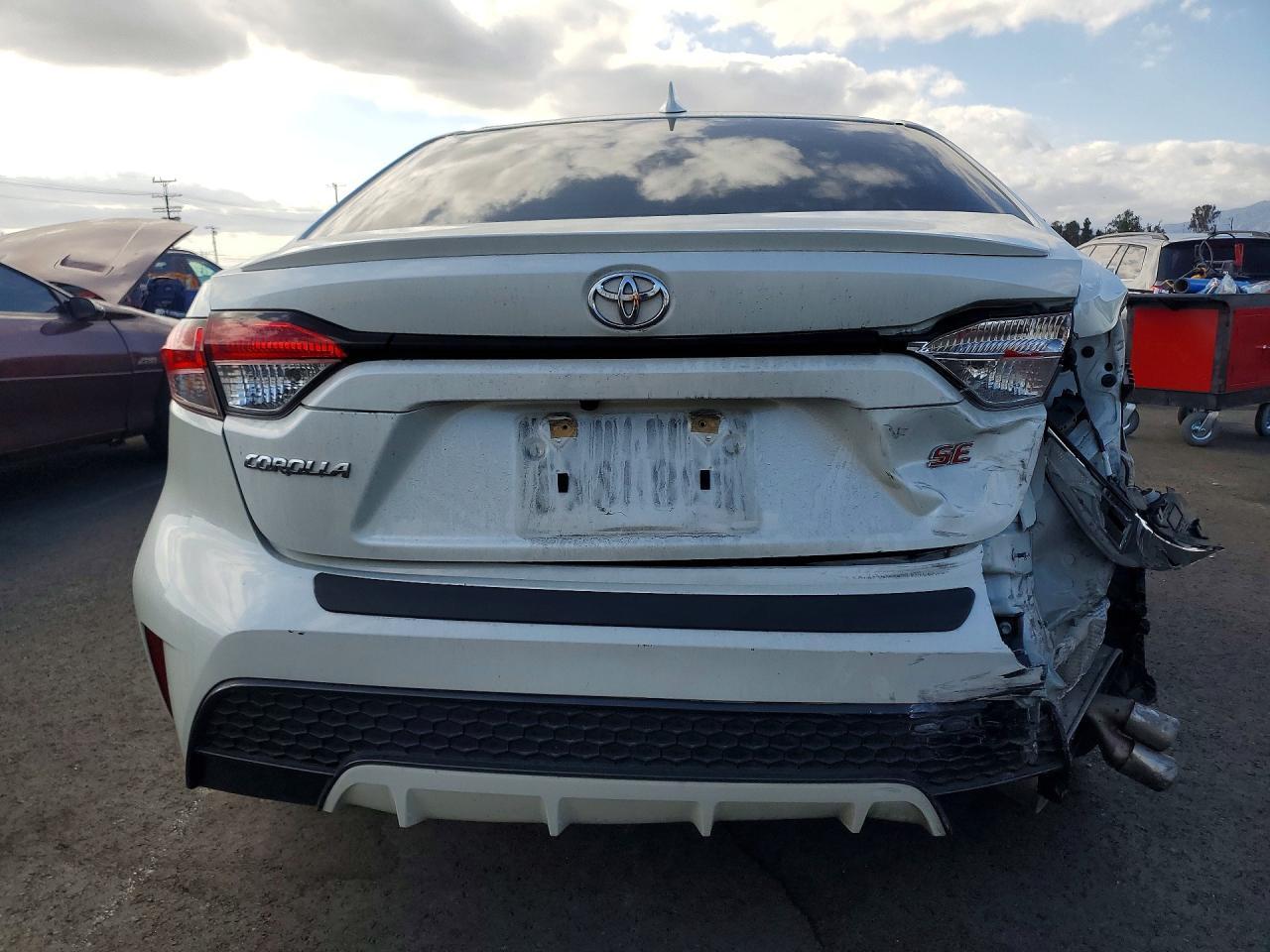 2021 TOYOTA COROLLA