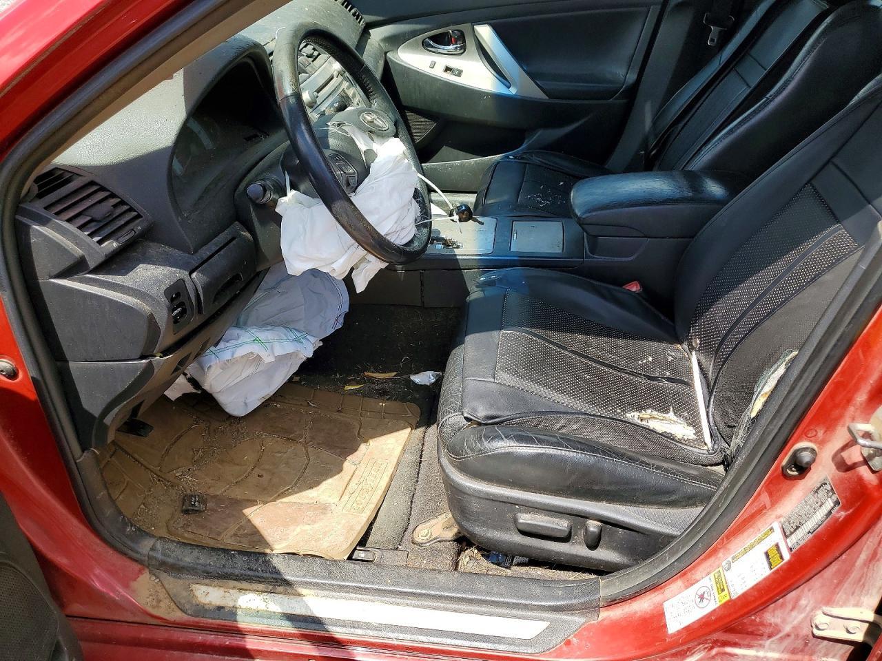 2011 TOYOTA CAMRY