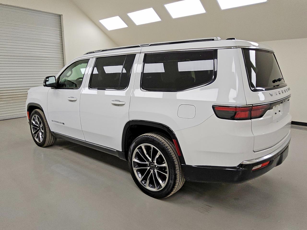 2025 JEEP Wagoneer