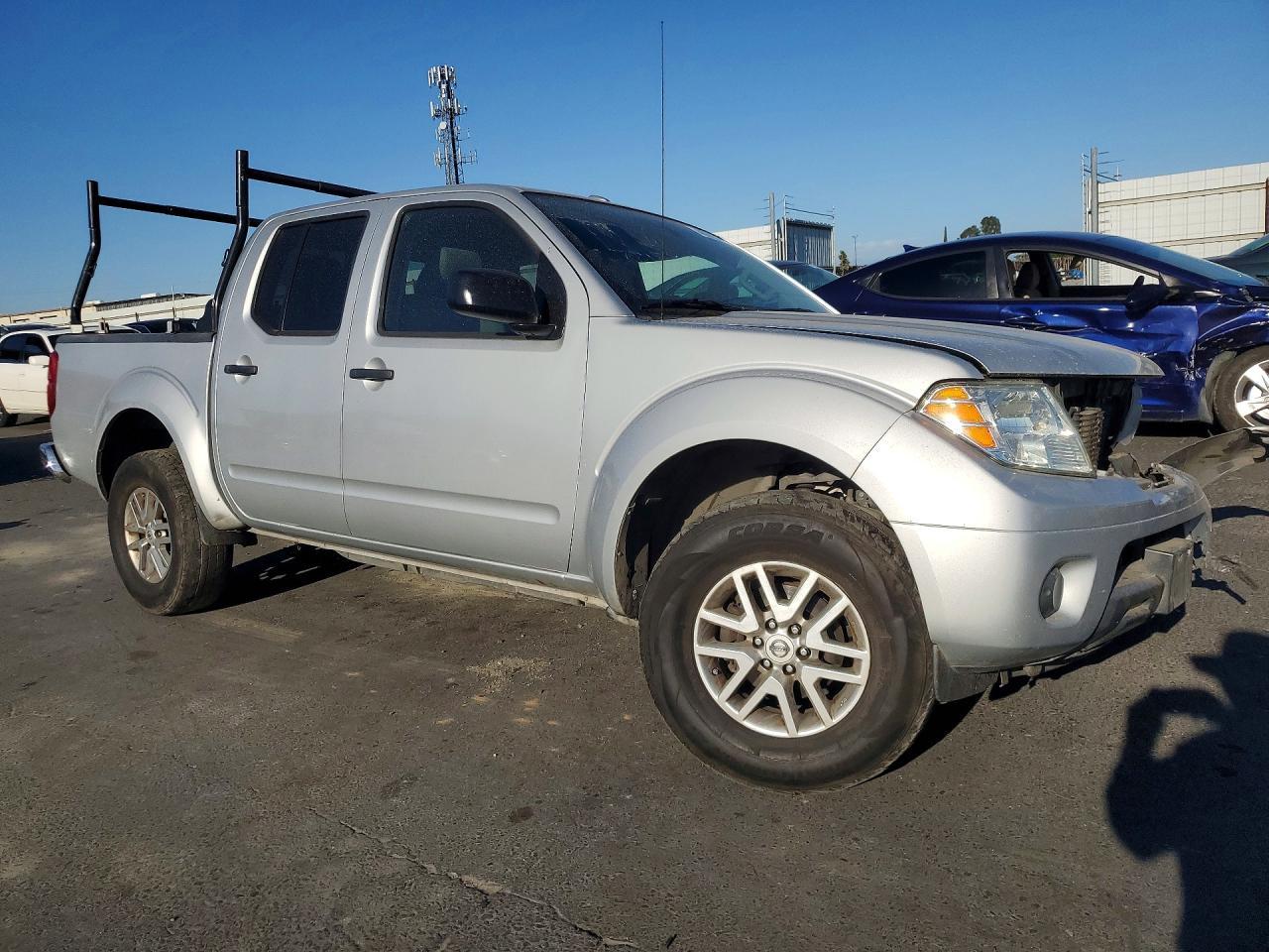 2016 NISSAN Frontier