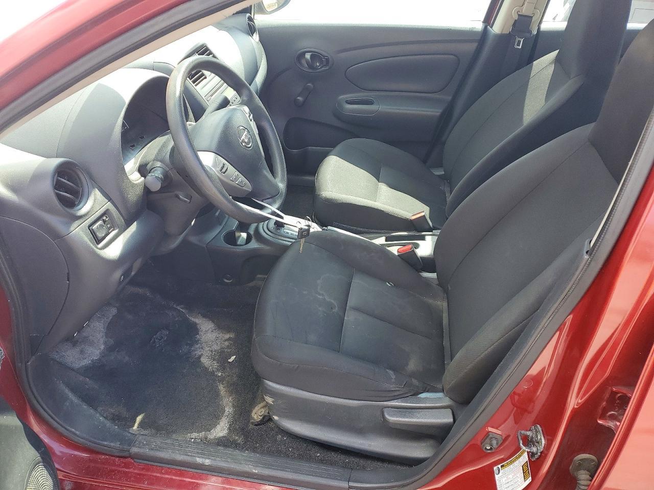 2017 NISSAN VERSA