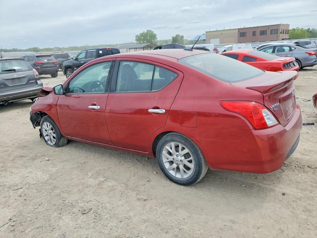 2018 NISSAN VERSA
