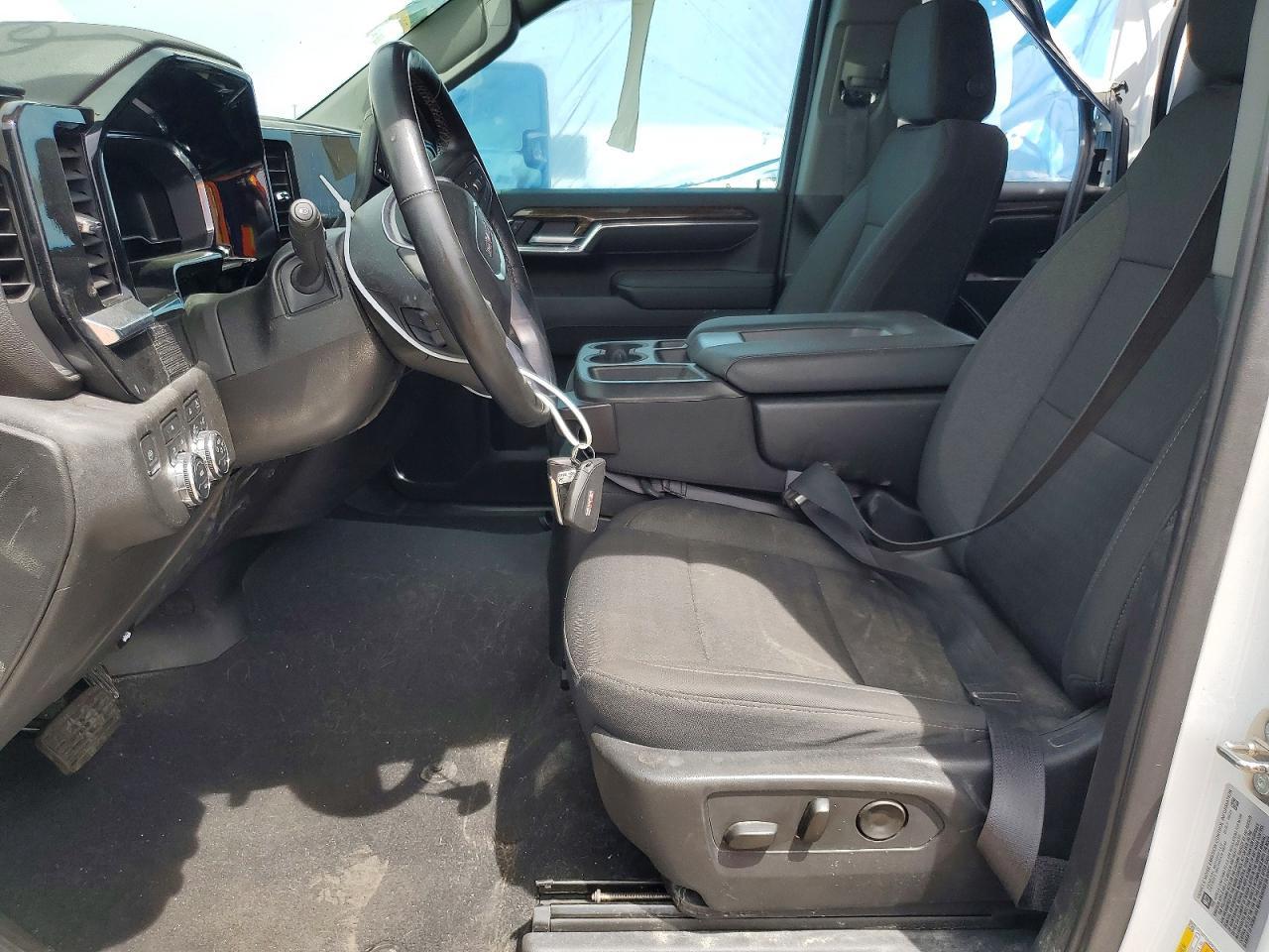 2024 GMC Sierra