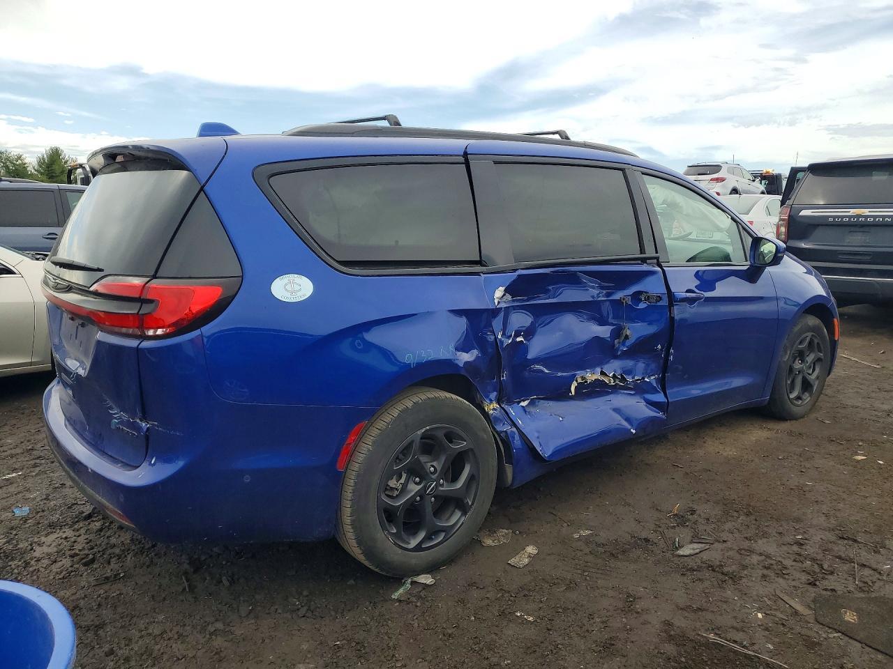 2021 CHRYSLER Pacifica