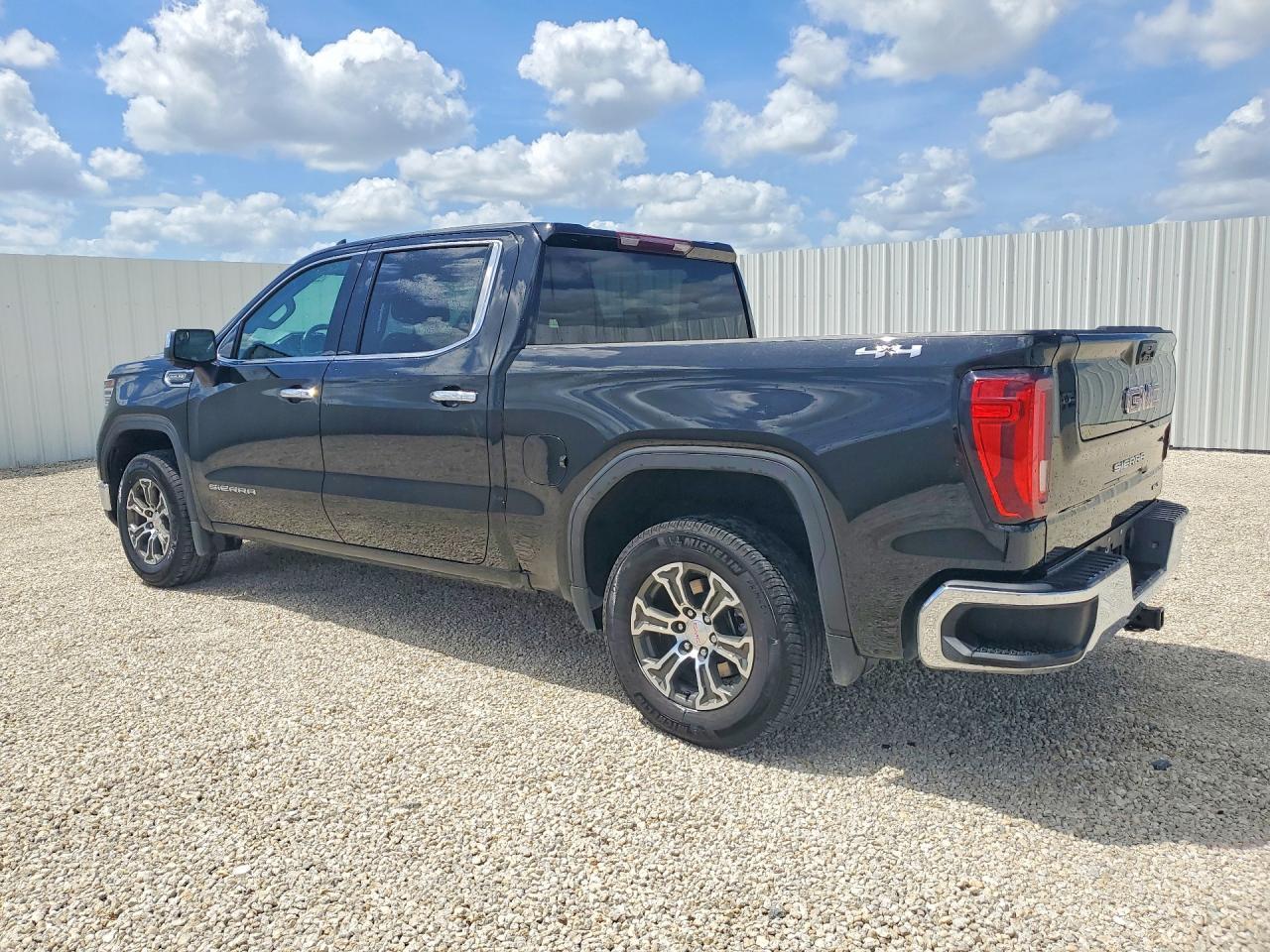 2025 GMC Sierra