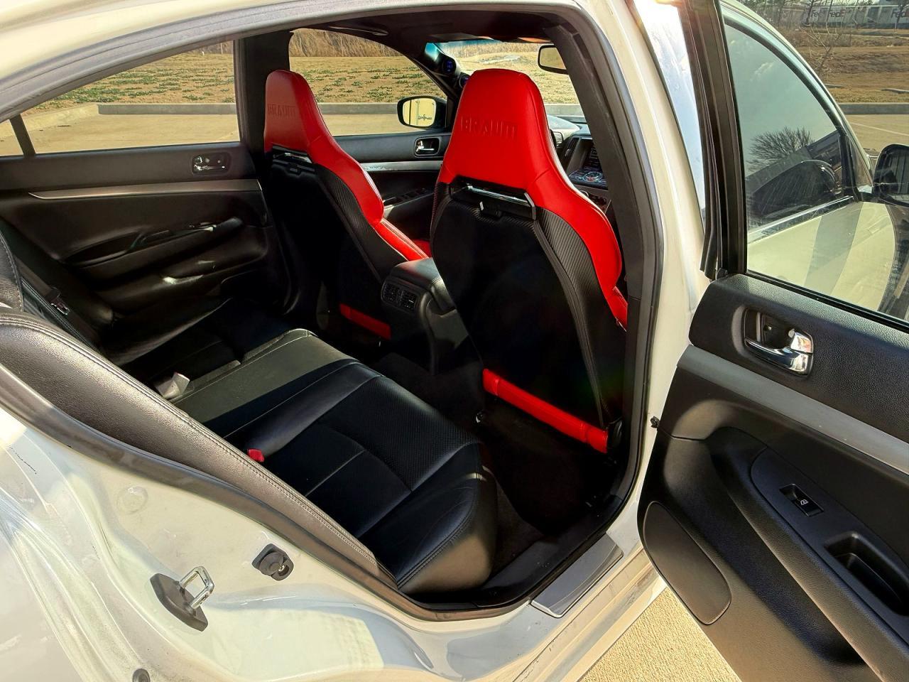 2011 INFINITI G37