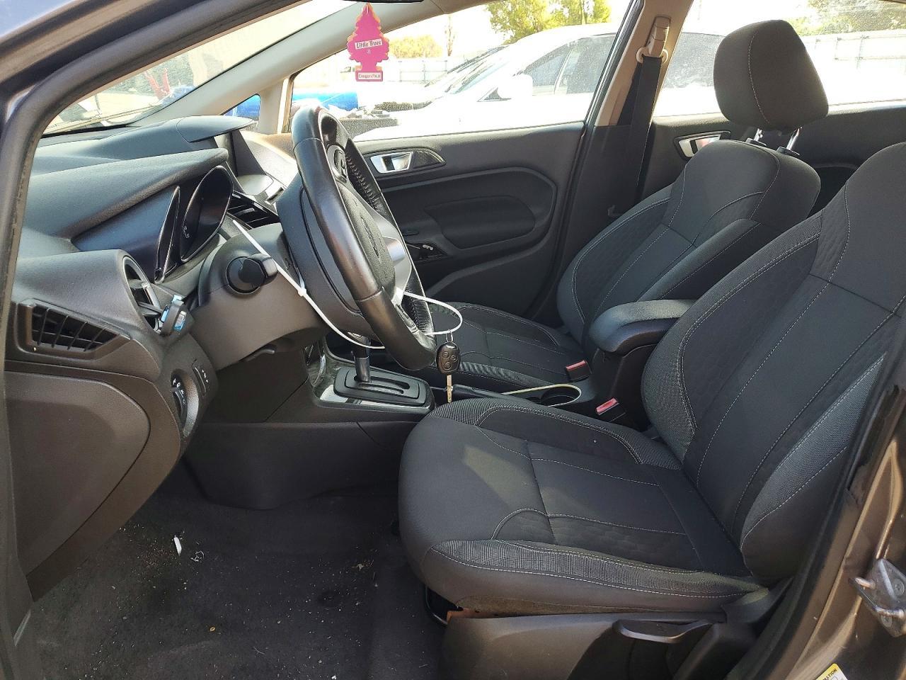 2014 FORD Fiesta