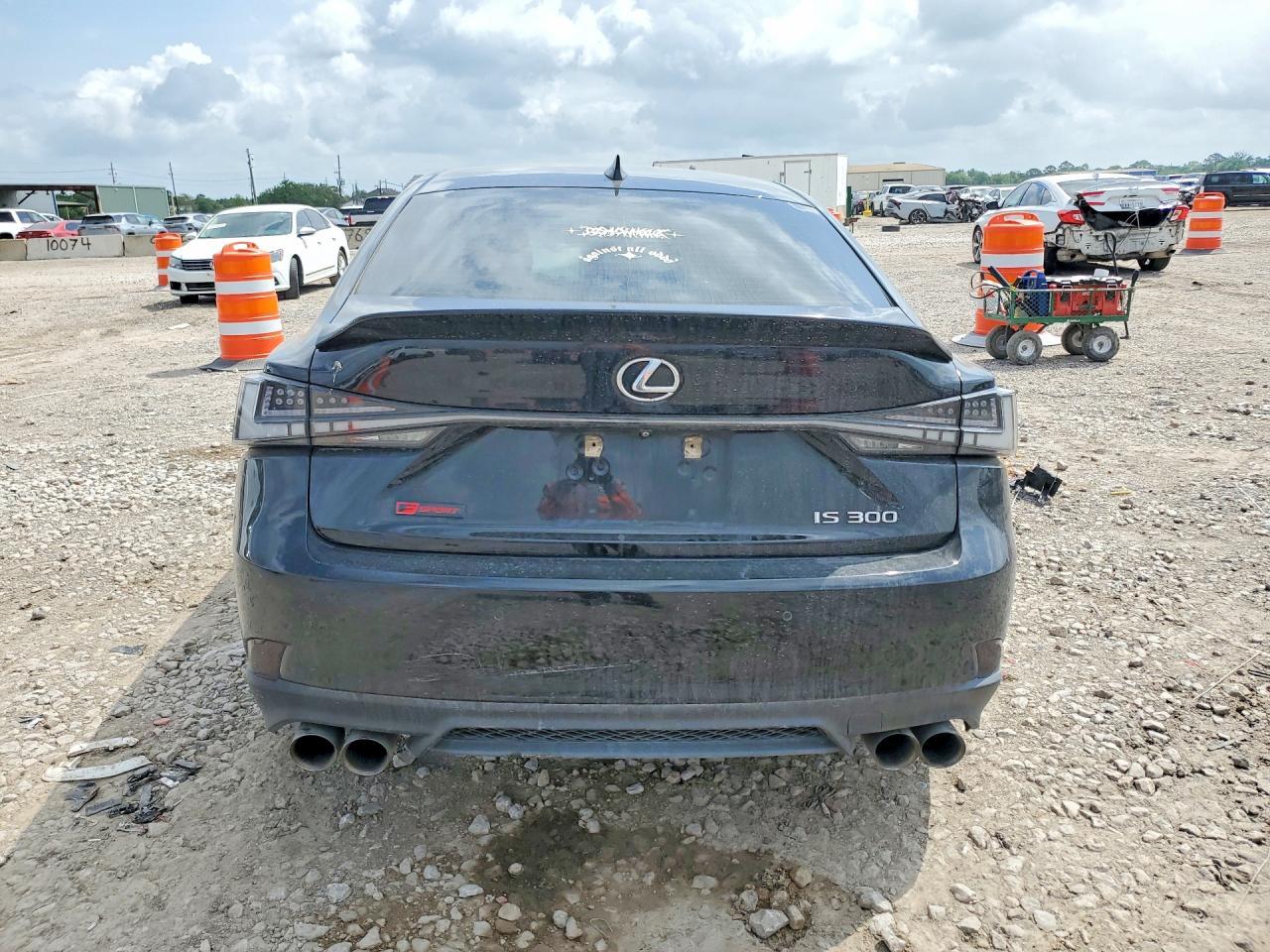 2020 LEXUS IS 300