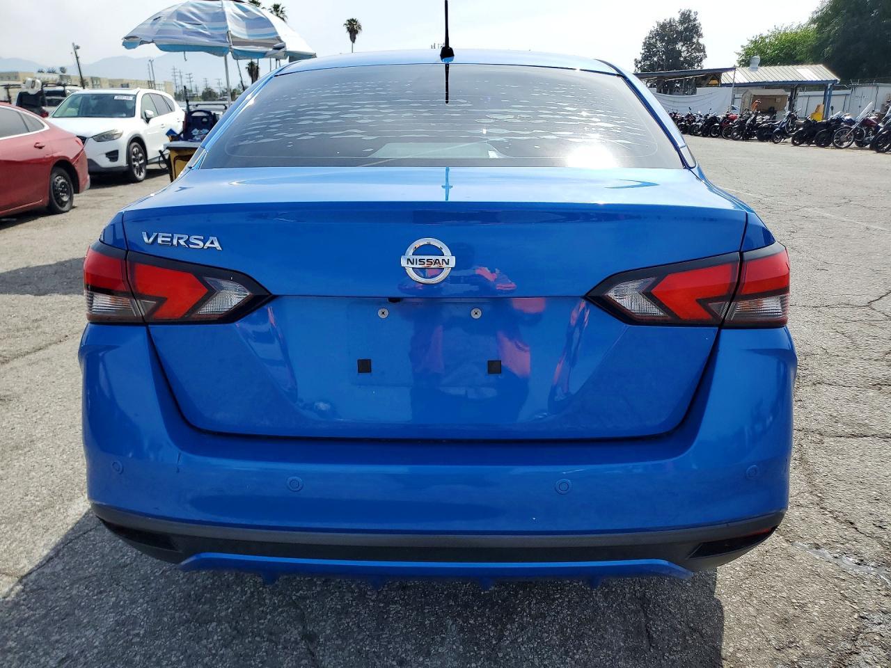 2021 NISSAN VERSA
