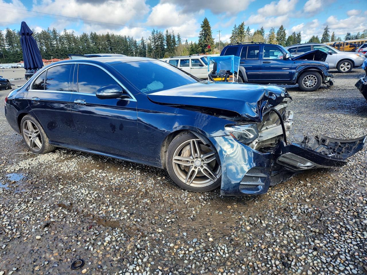 2017 MERCEDES-BENZ E-Class