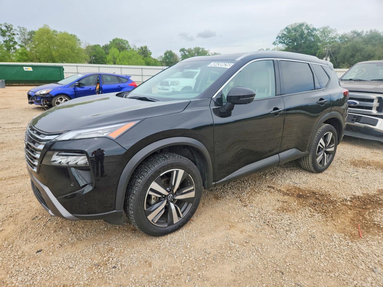 2024 NISSAN ROGUE