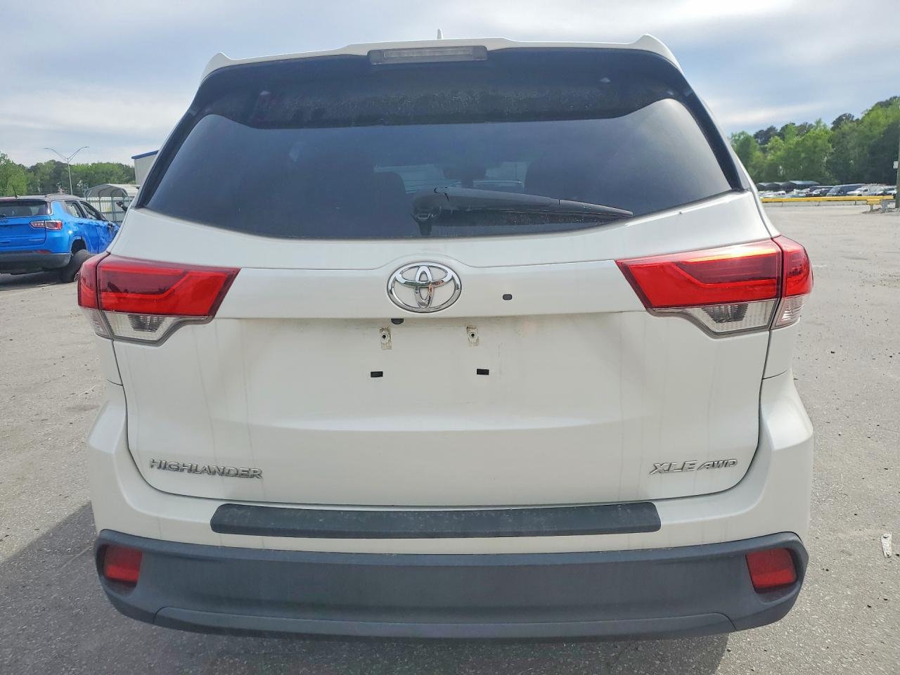 2018 TOYOTA HIGHLANDER