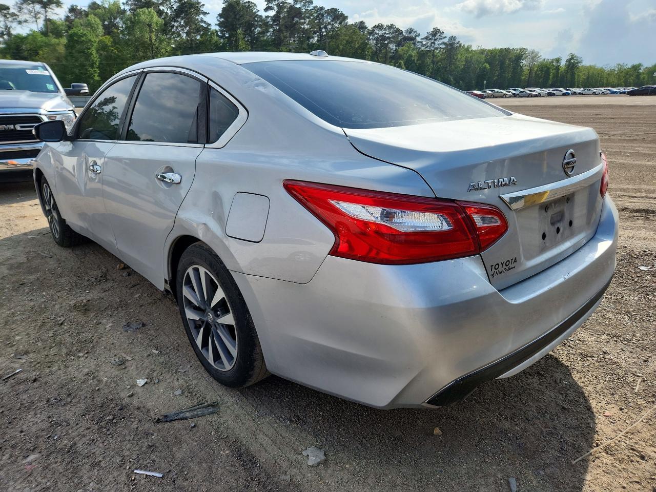 2017 NISSAN ALTIMA