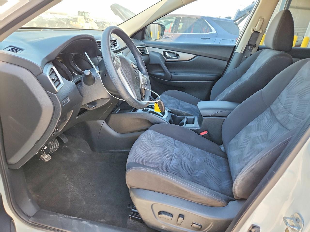2016 NISSAN ROGUE