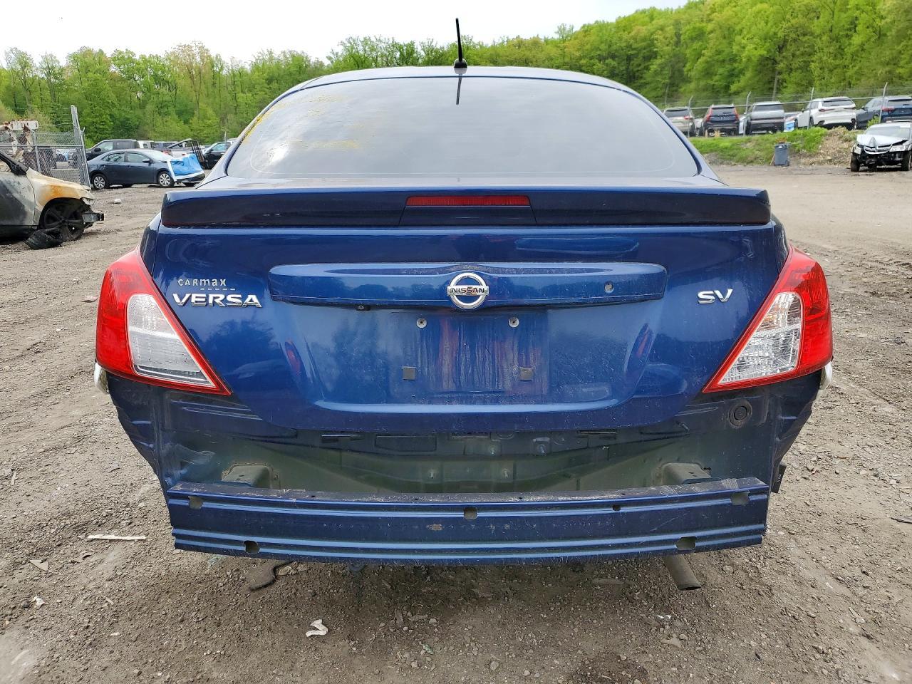2019 NISSAN VERSA
