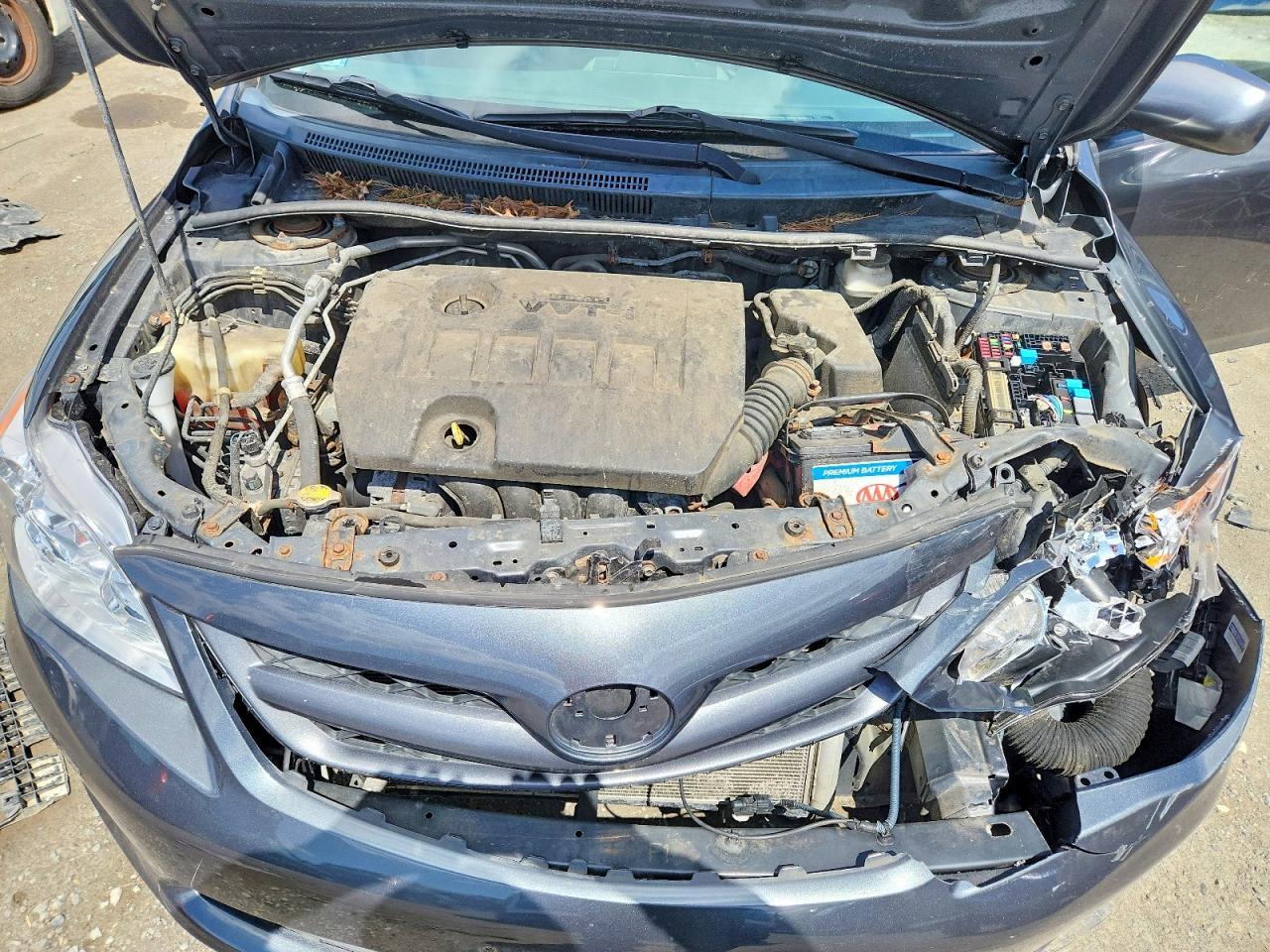 2012 TOYOTA COROLLA