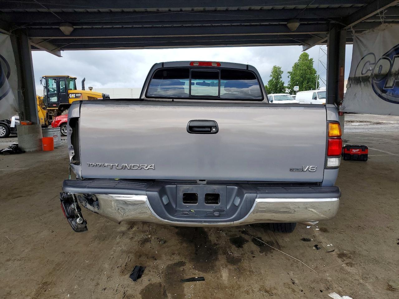 2002 TOYOTA TUNDRA