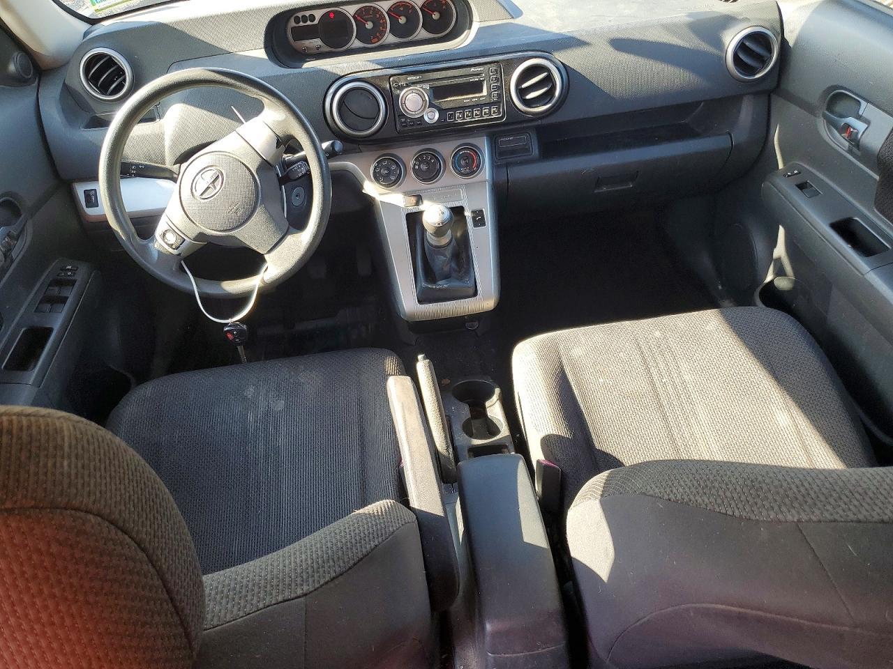 2010 TOYOTA SCION