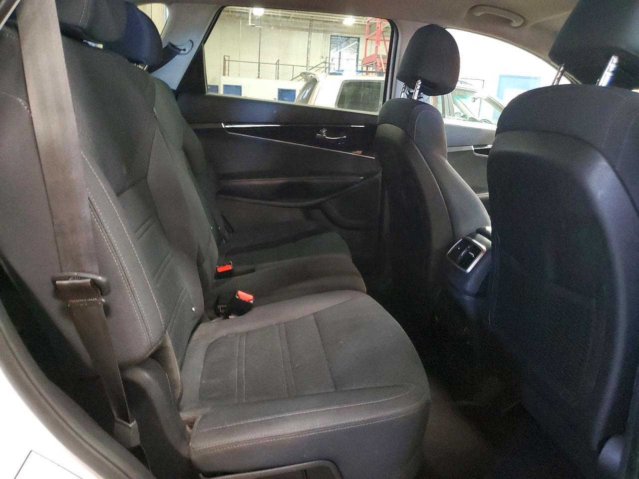 2017 KIA SORENTO