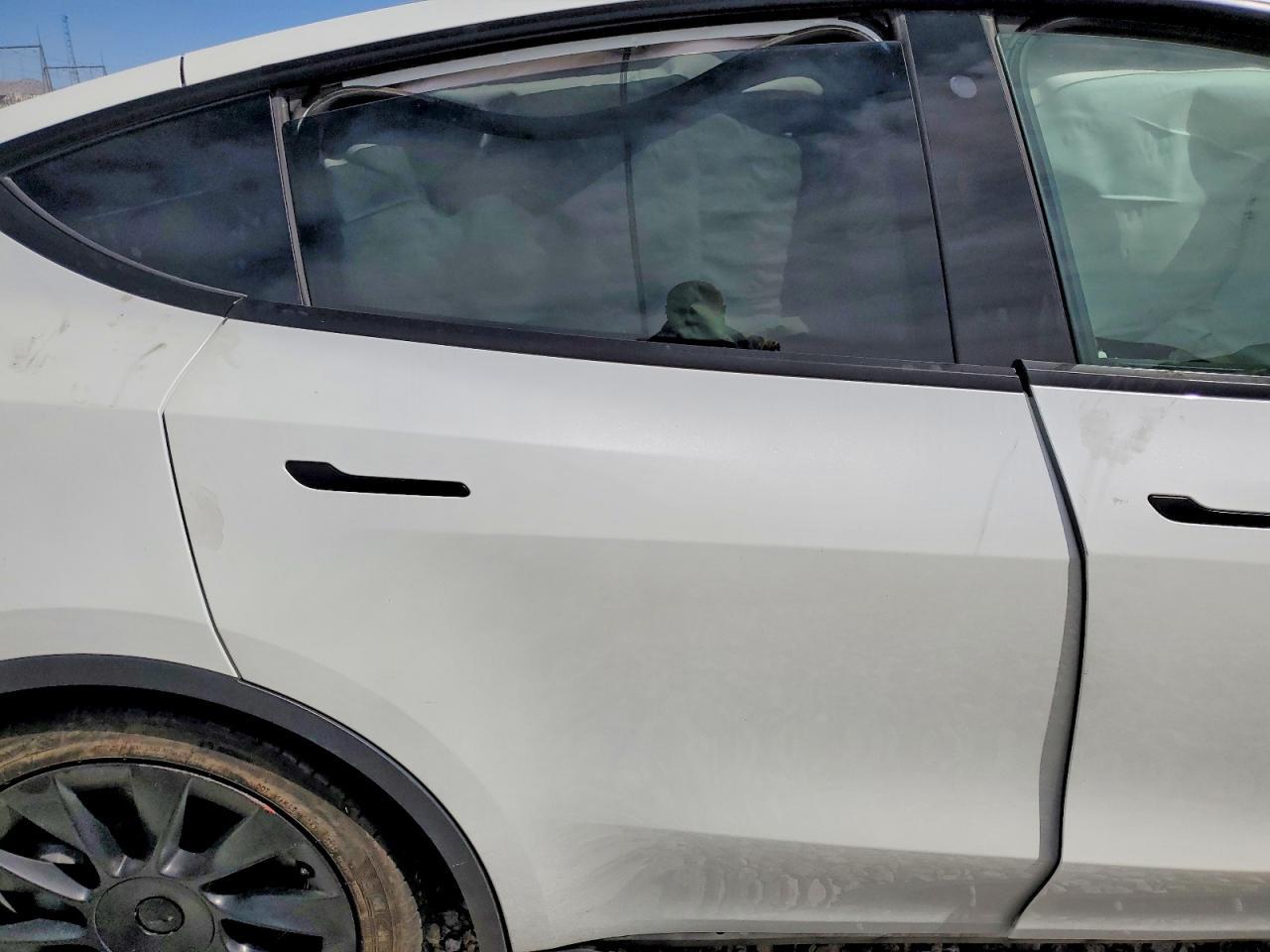 2020 TESLA MODEL Y