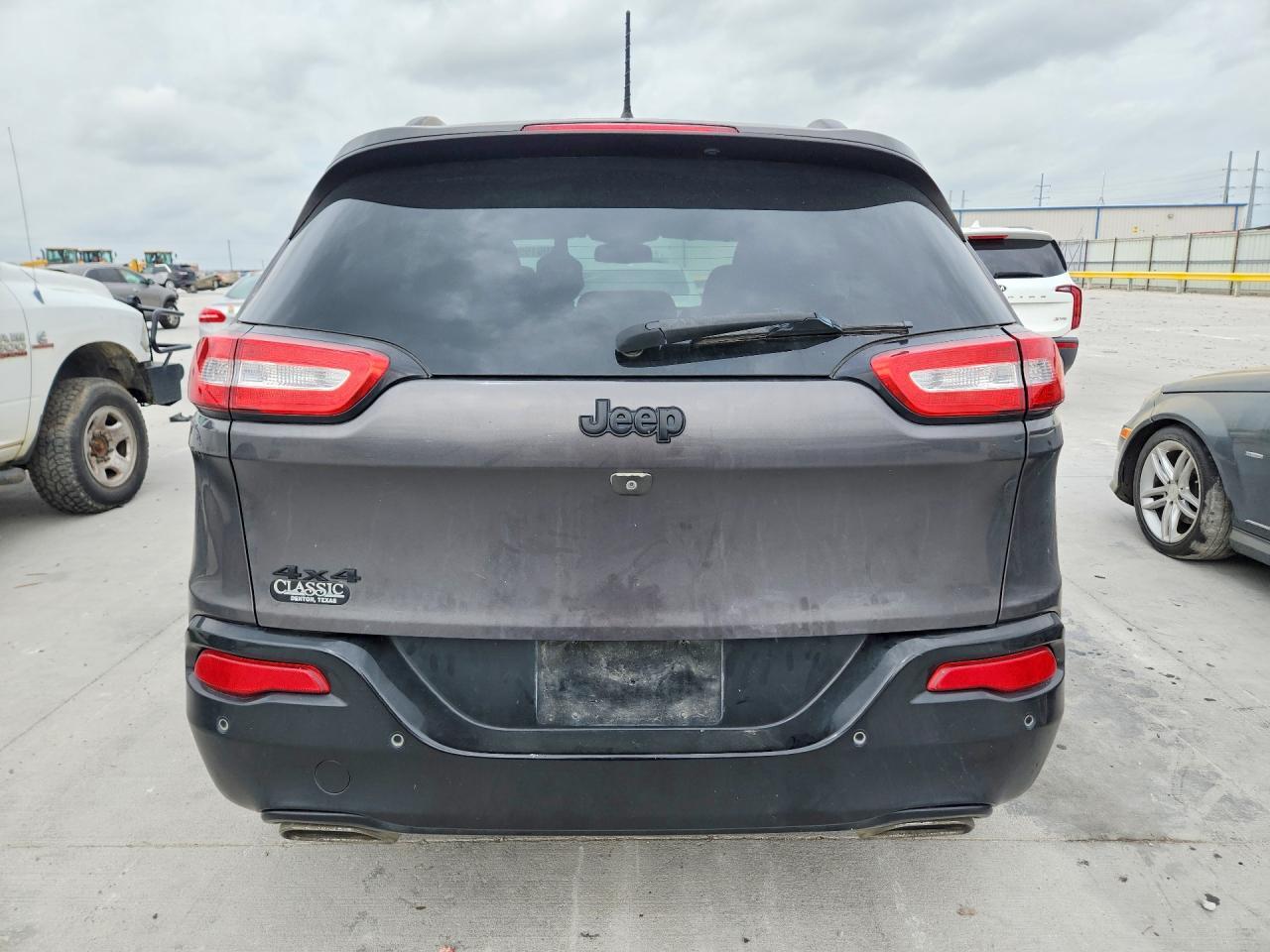 2018 JEEP CHEROKEE