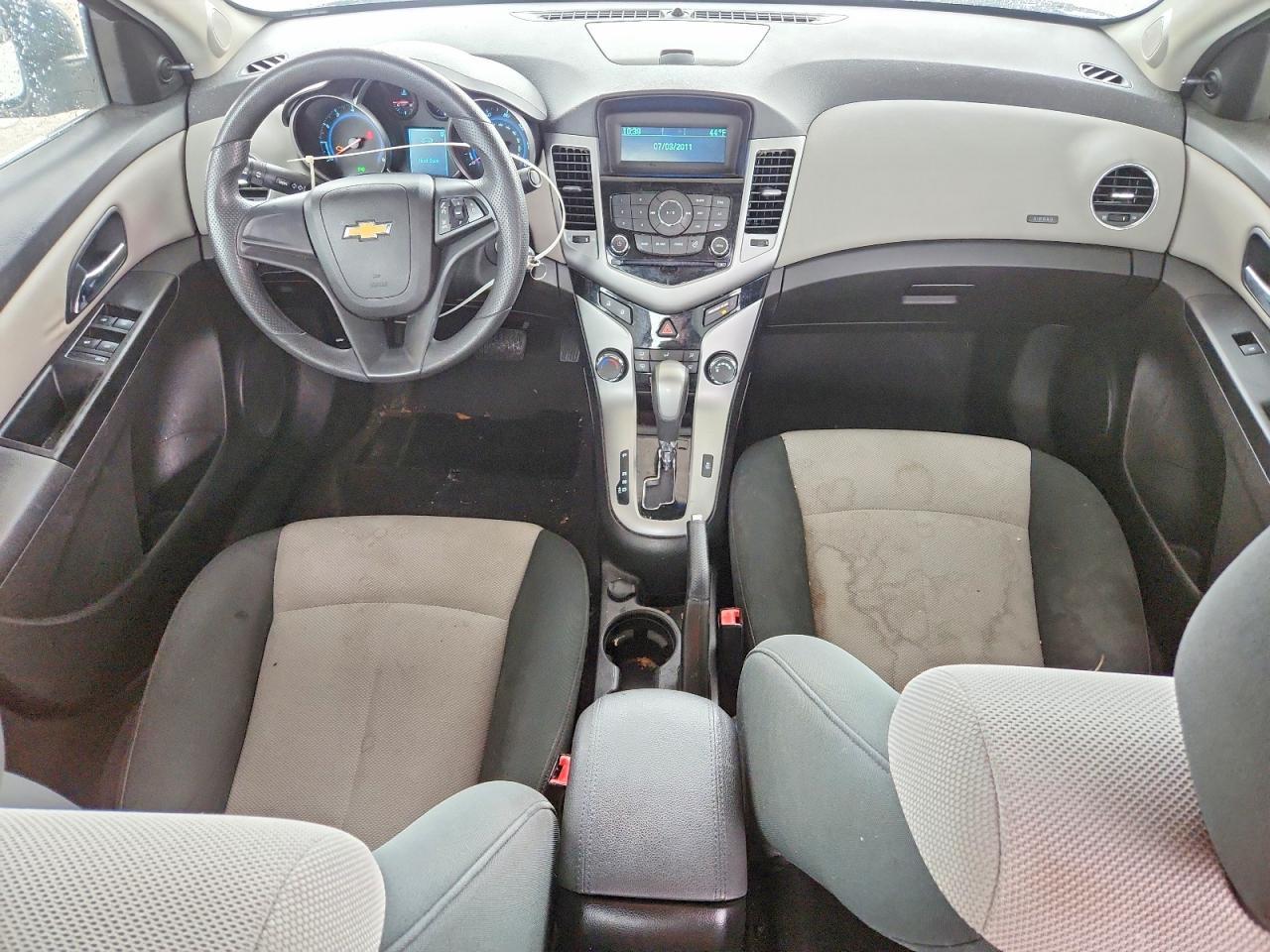 2011 CHEVROLET CRUZE