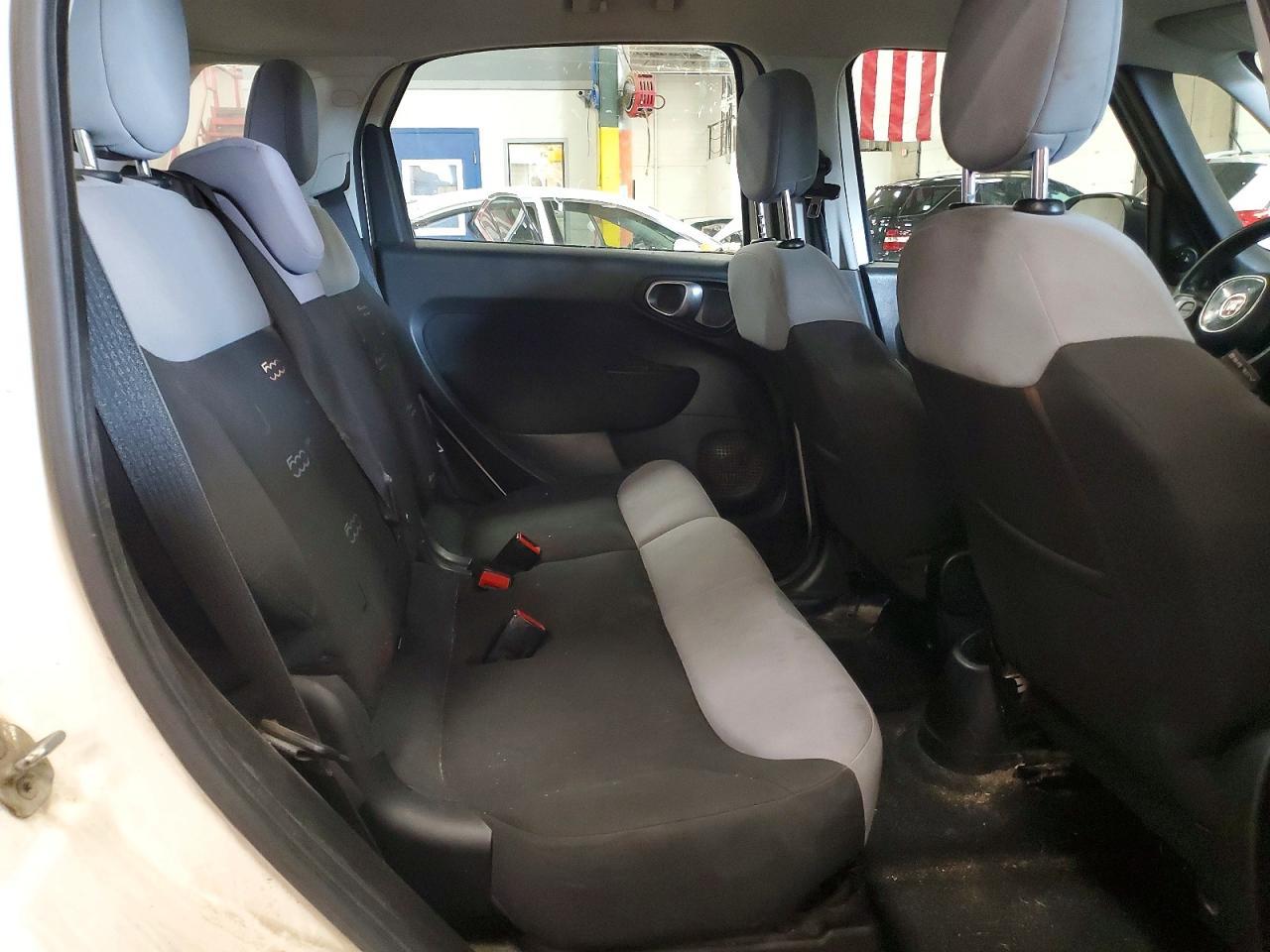 2015 FIAT 500L