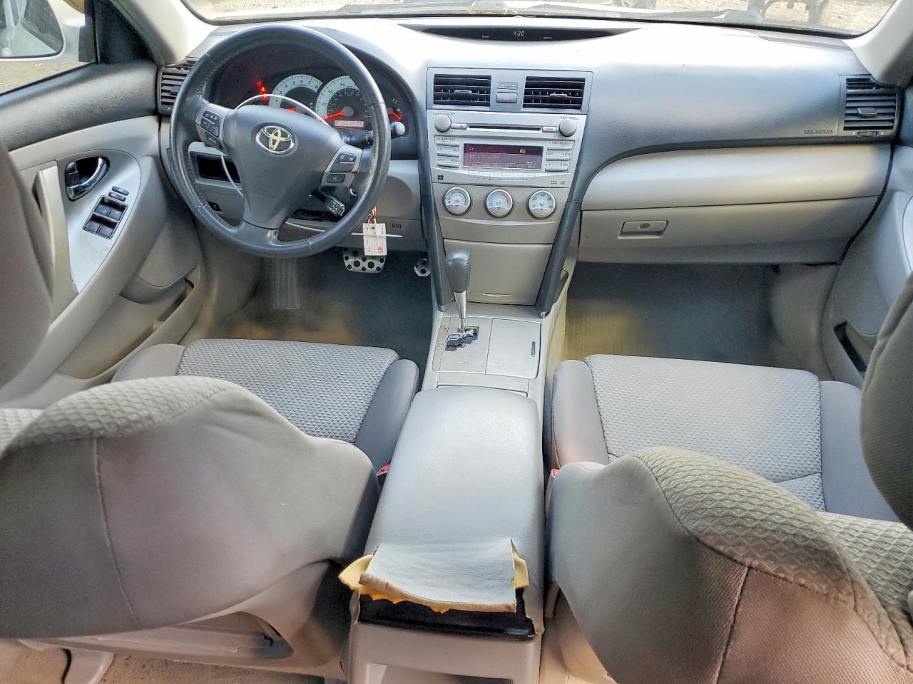 2011 TOYOTA CAMRY