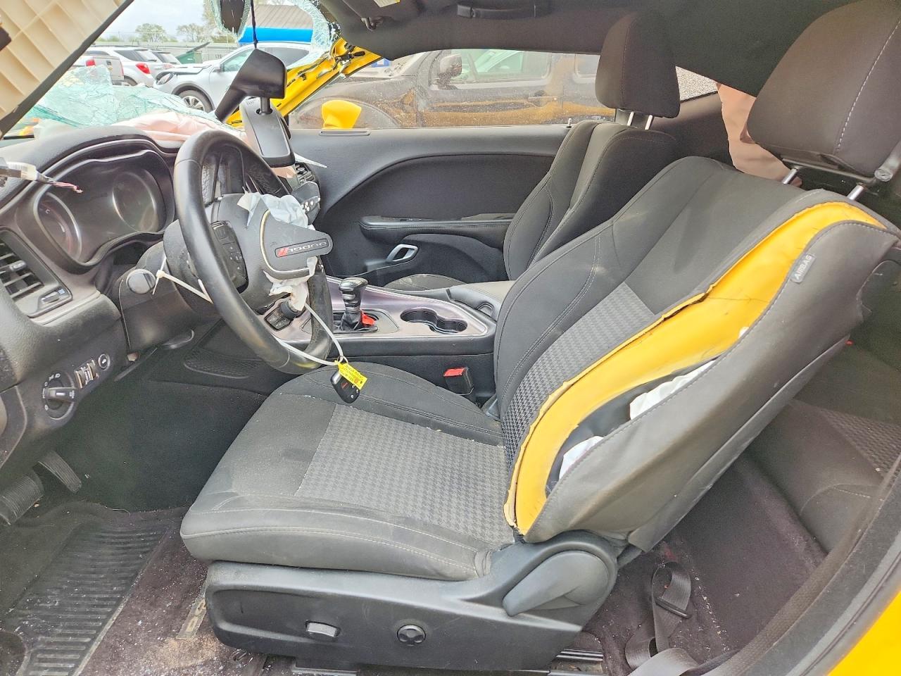 2017 DODGE Challenger