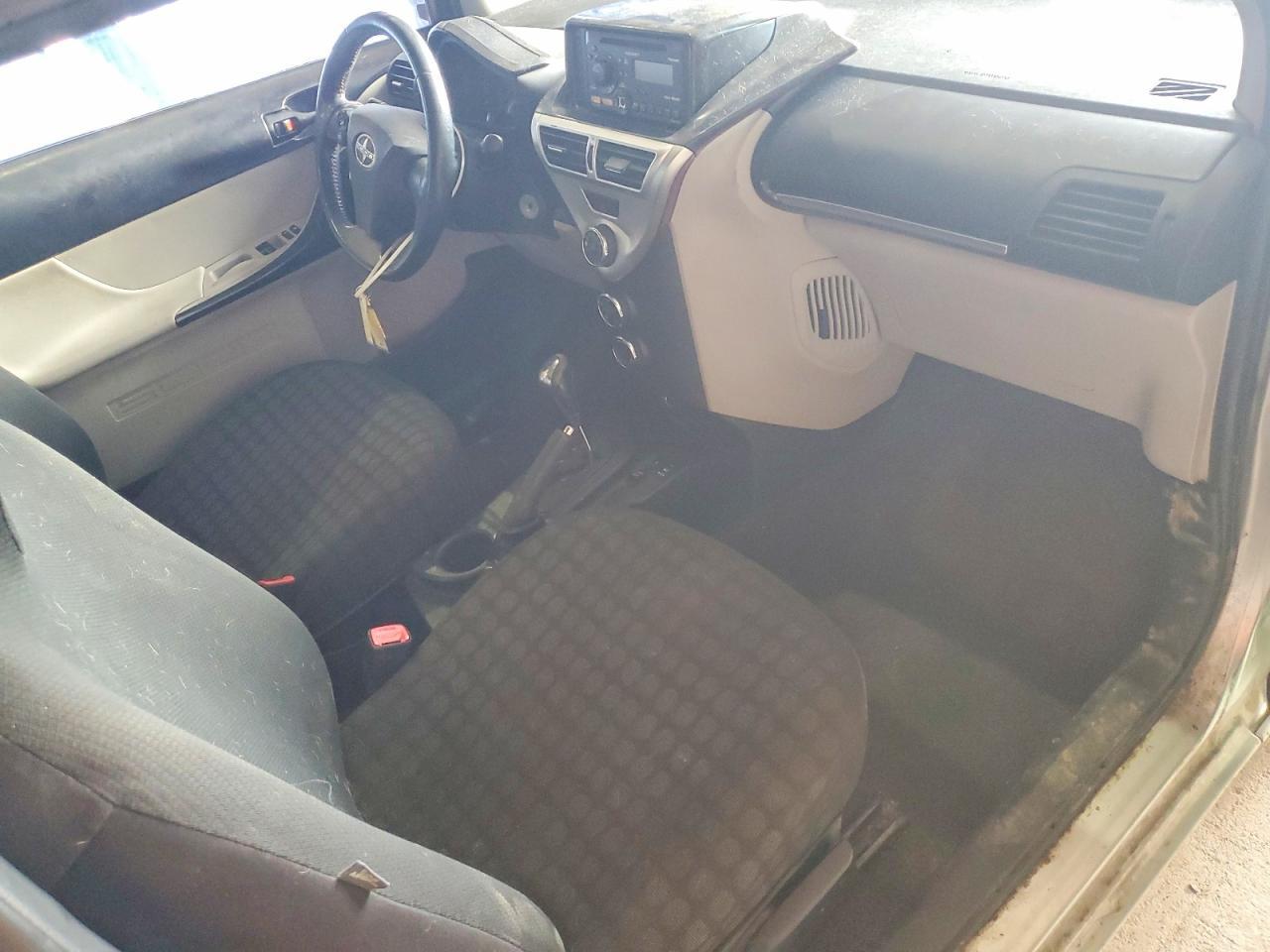 2013 SCION iQ