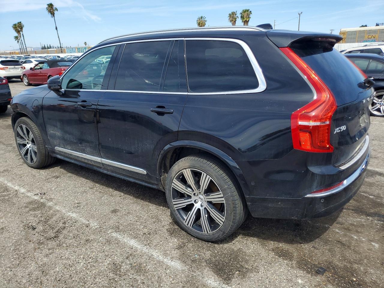 2024 VOLVO XC90