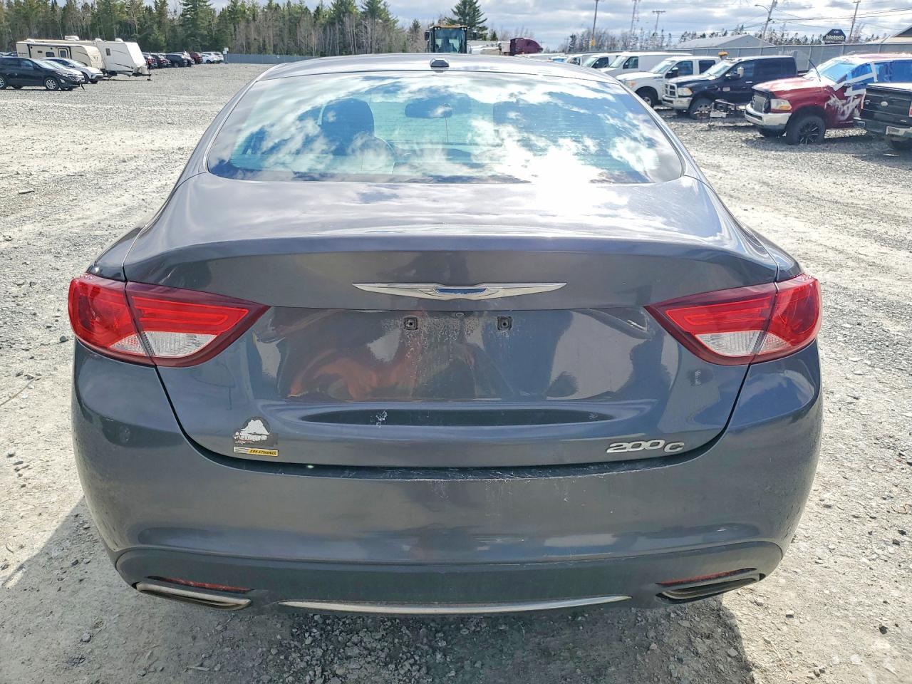 2015 CHRYSLER 200