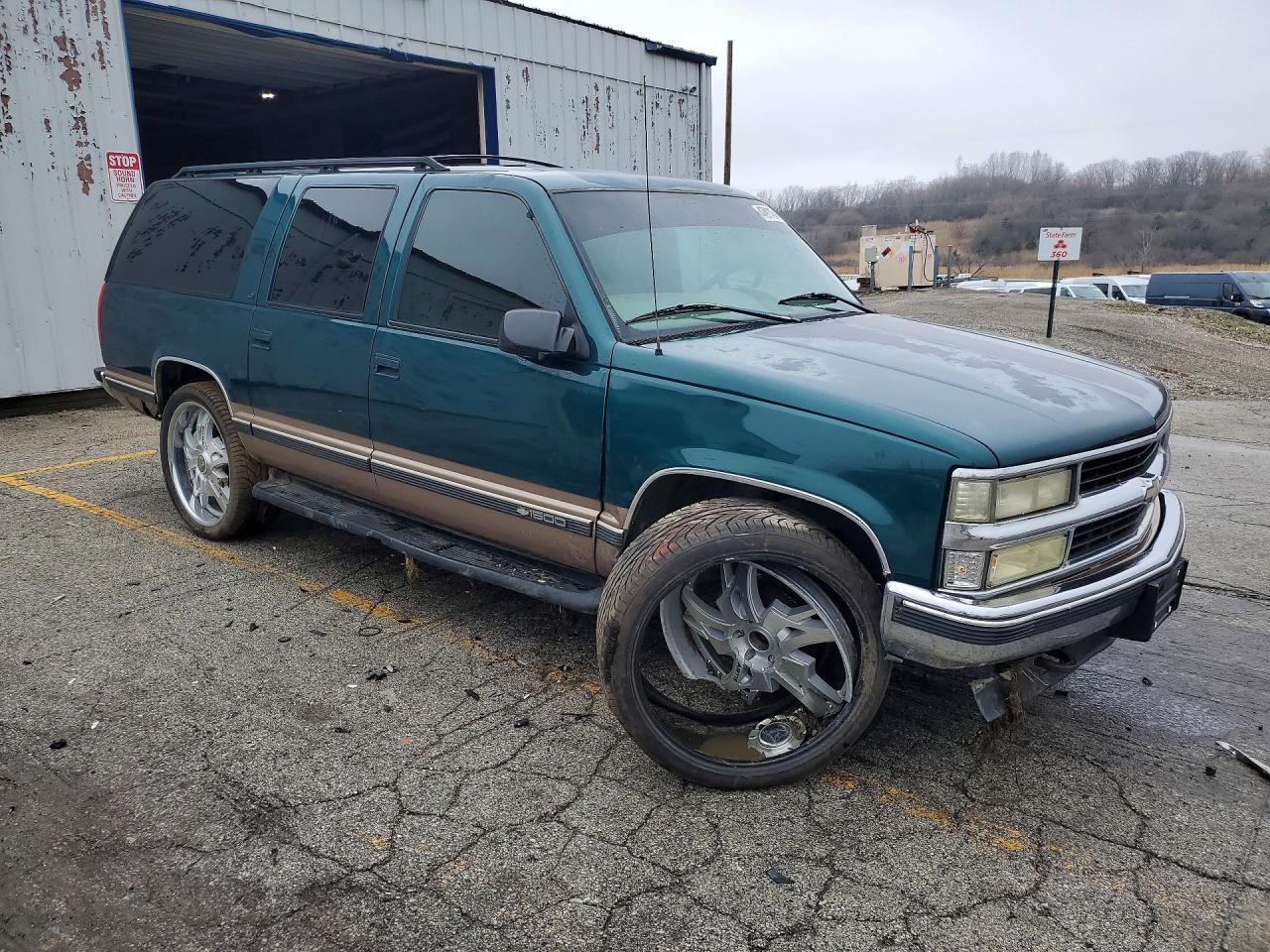 1998 CHEVROLET Suburban
