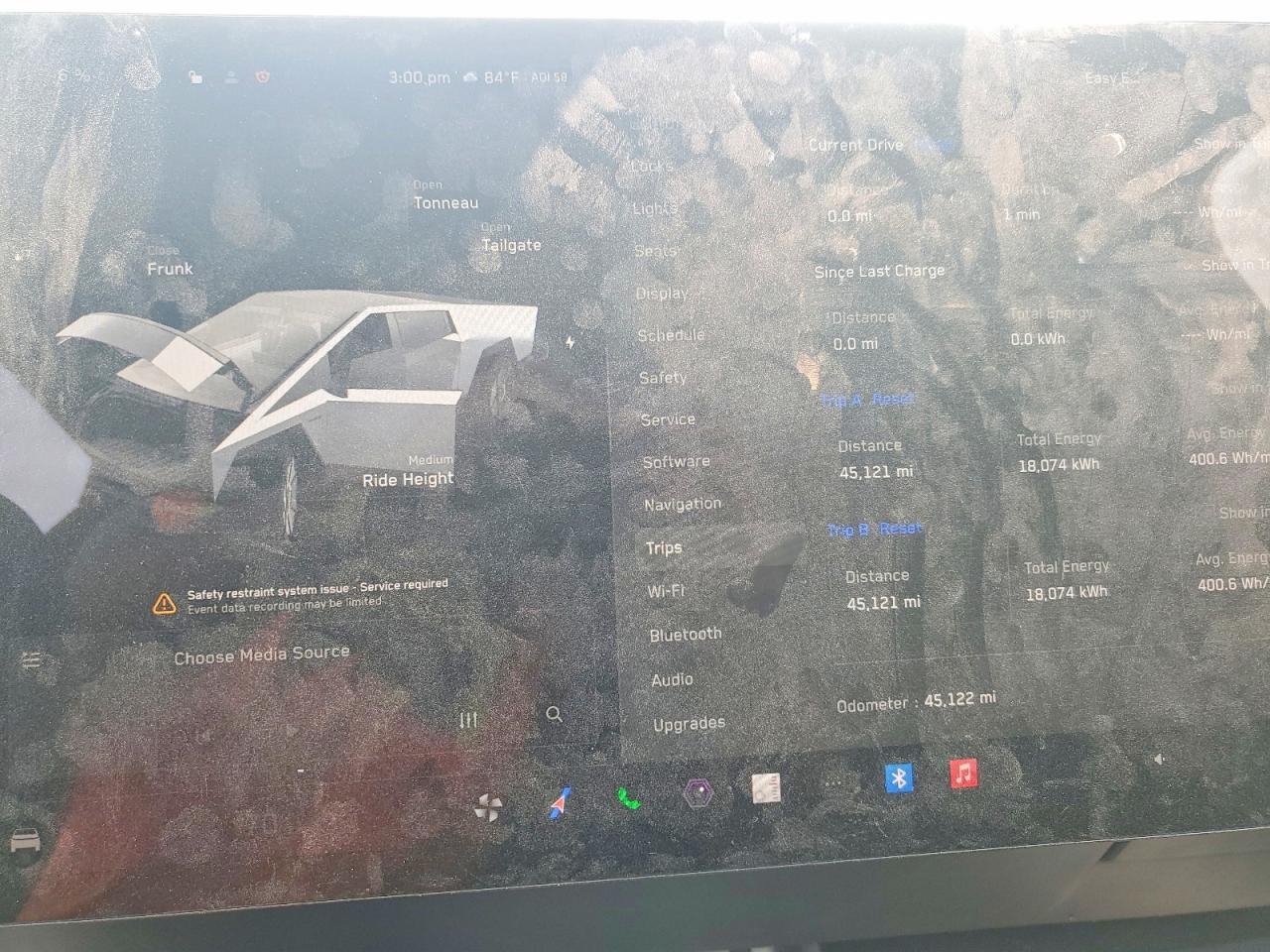 2024 TESLA Cybertruck