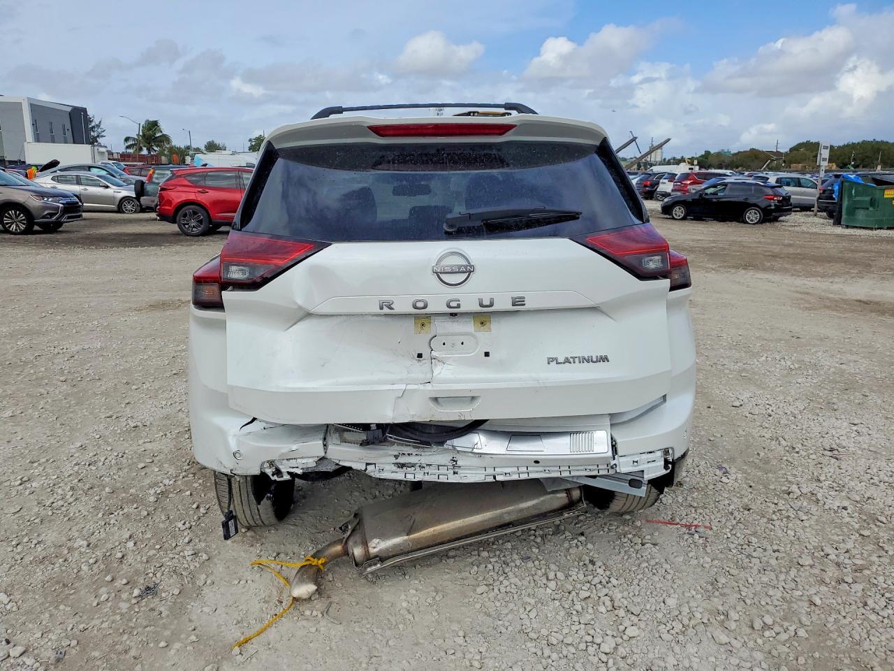 2025 NISSAN ROGUE