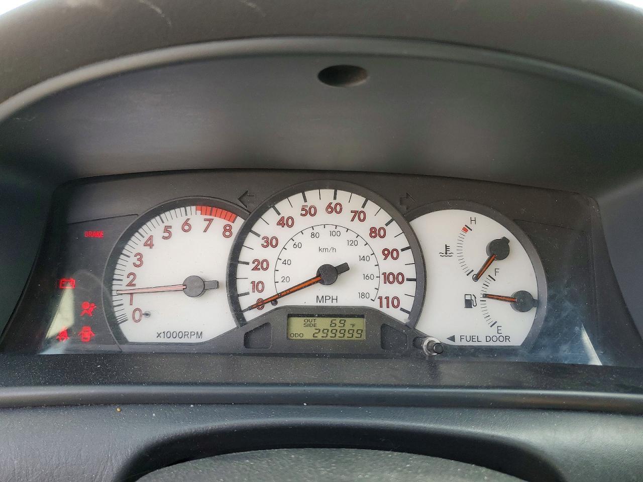 2004 TOYOTA COROLLA