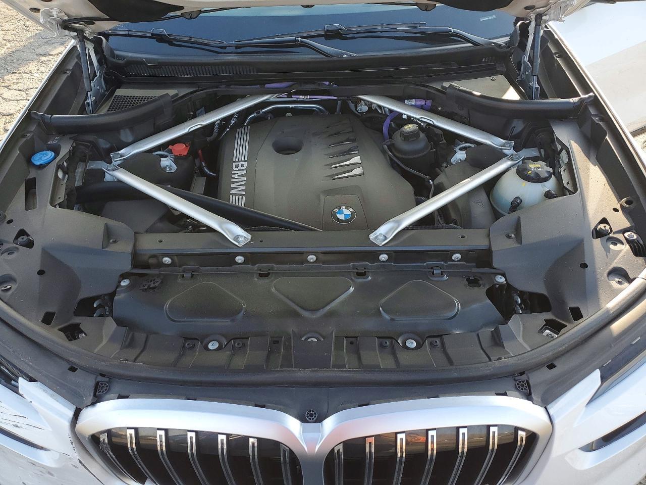 2023 BMW X7