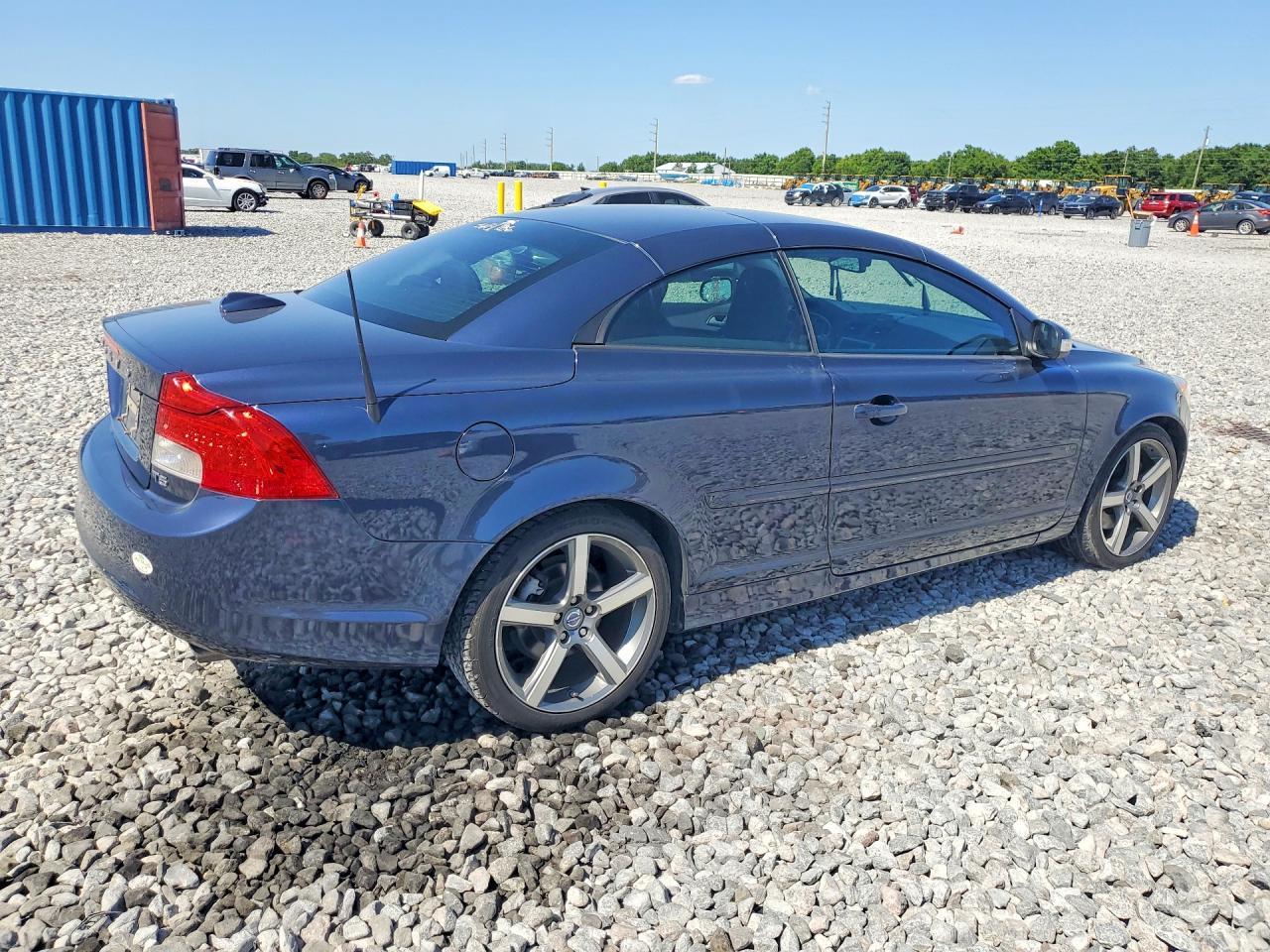 2013 VOLVO C70