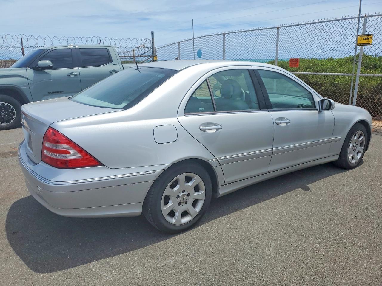 2005 MERCEDES-BENZ C-CLASS