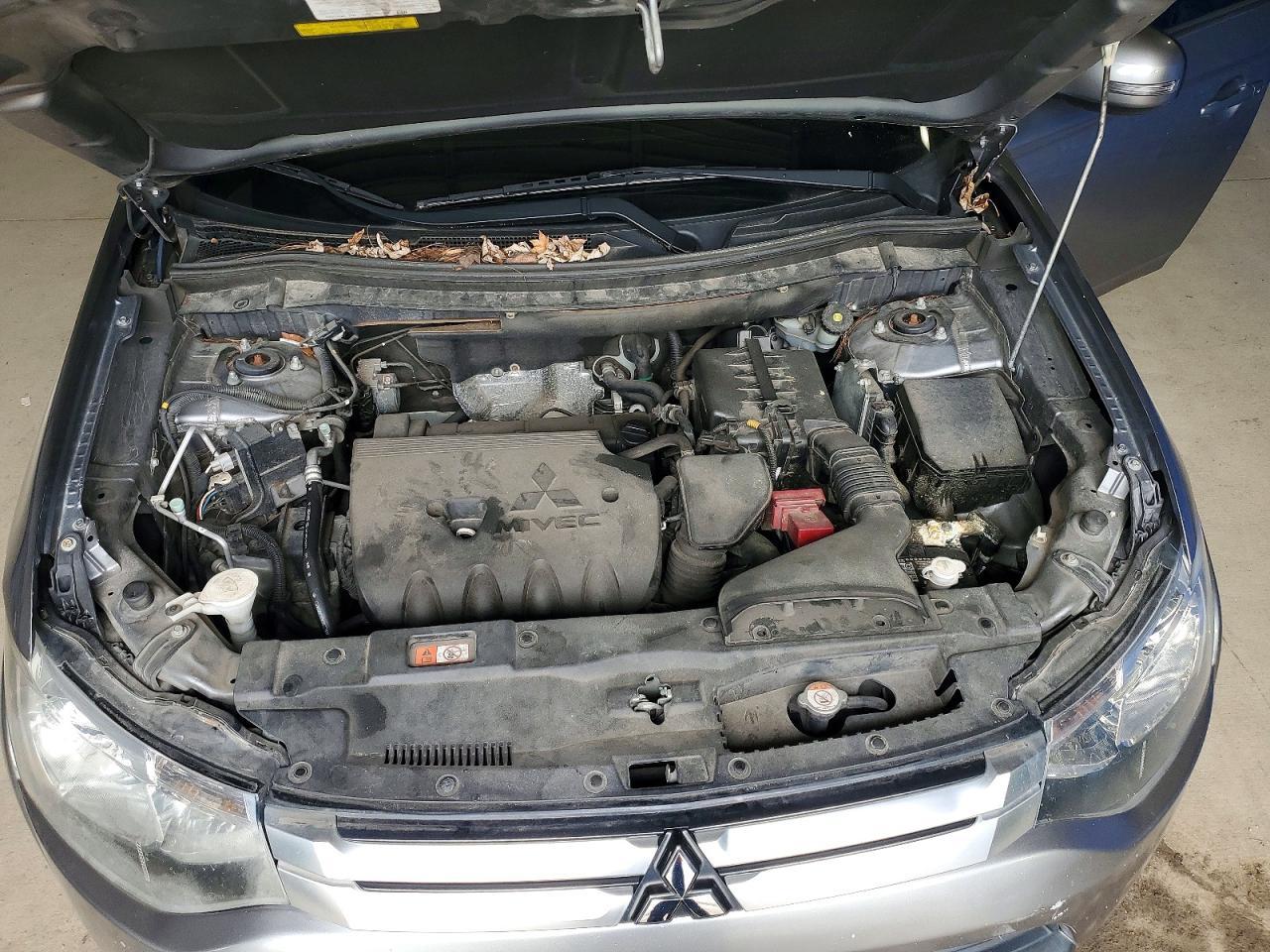 2015 MITSUBISHI outlander