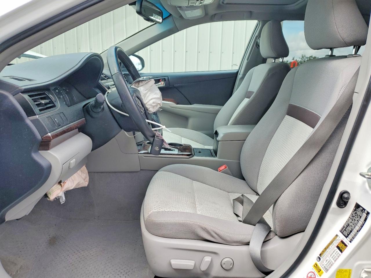 2014 TOYOTA CAMRY