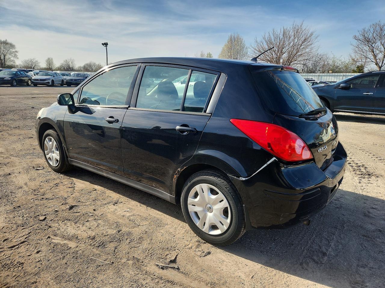 2010 NISSAN VERSA