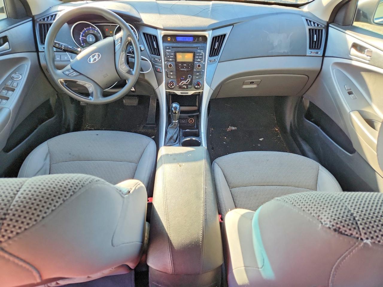 2011 HYUNDAI SONATA