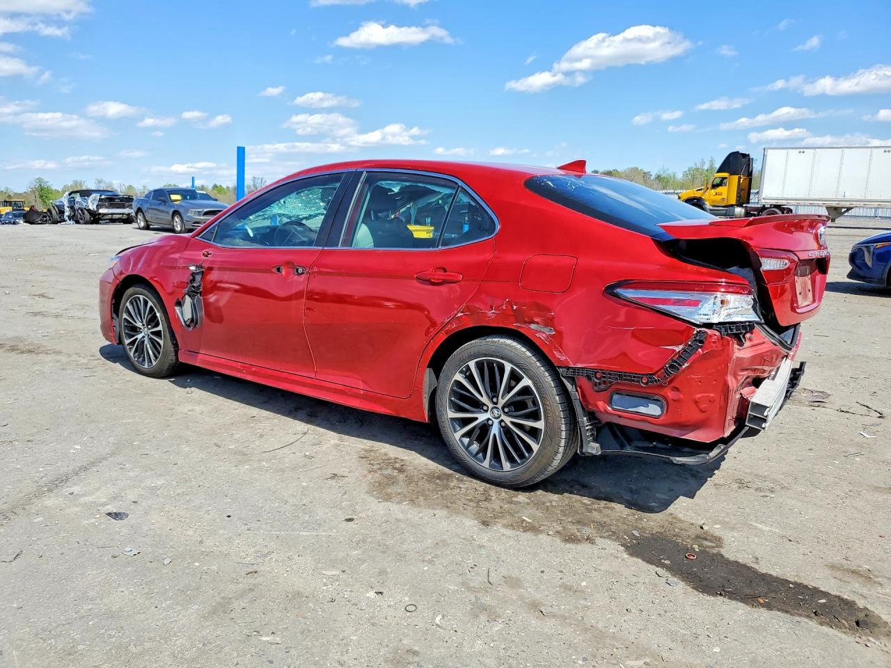 2019 TOYOTA CAMRY