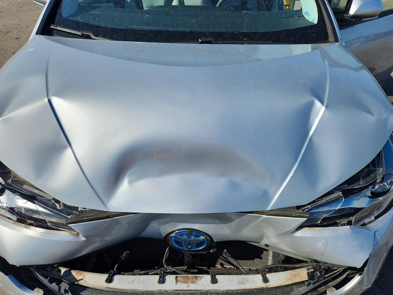 2019 TOYOTA PRIUS