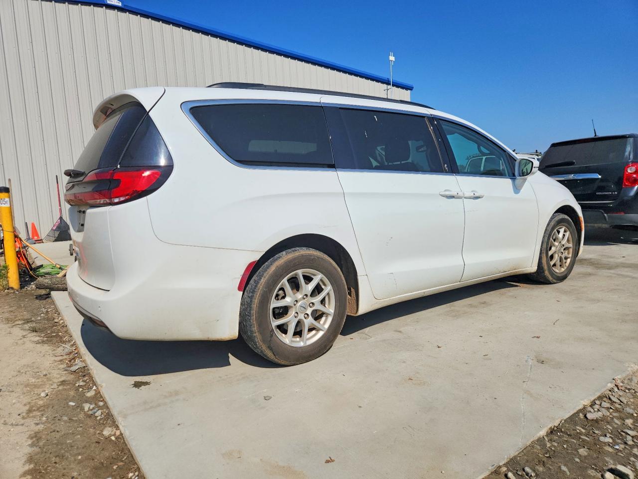2022 CHRYSLER Pacifica