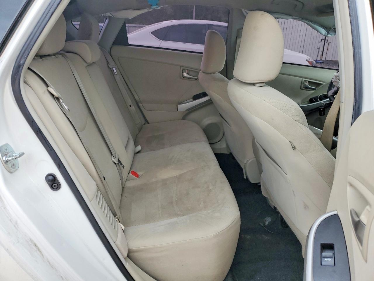 2014 TOYOTA PRIUS