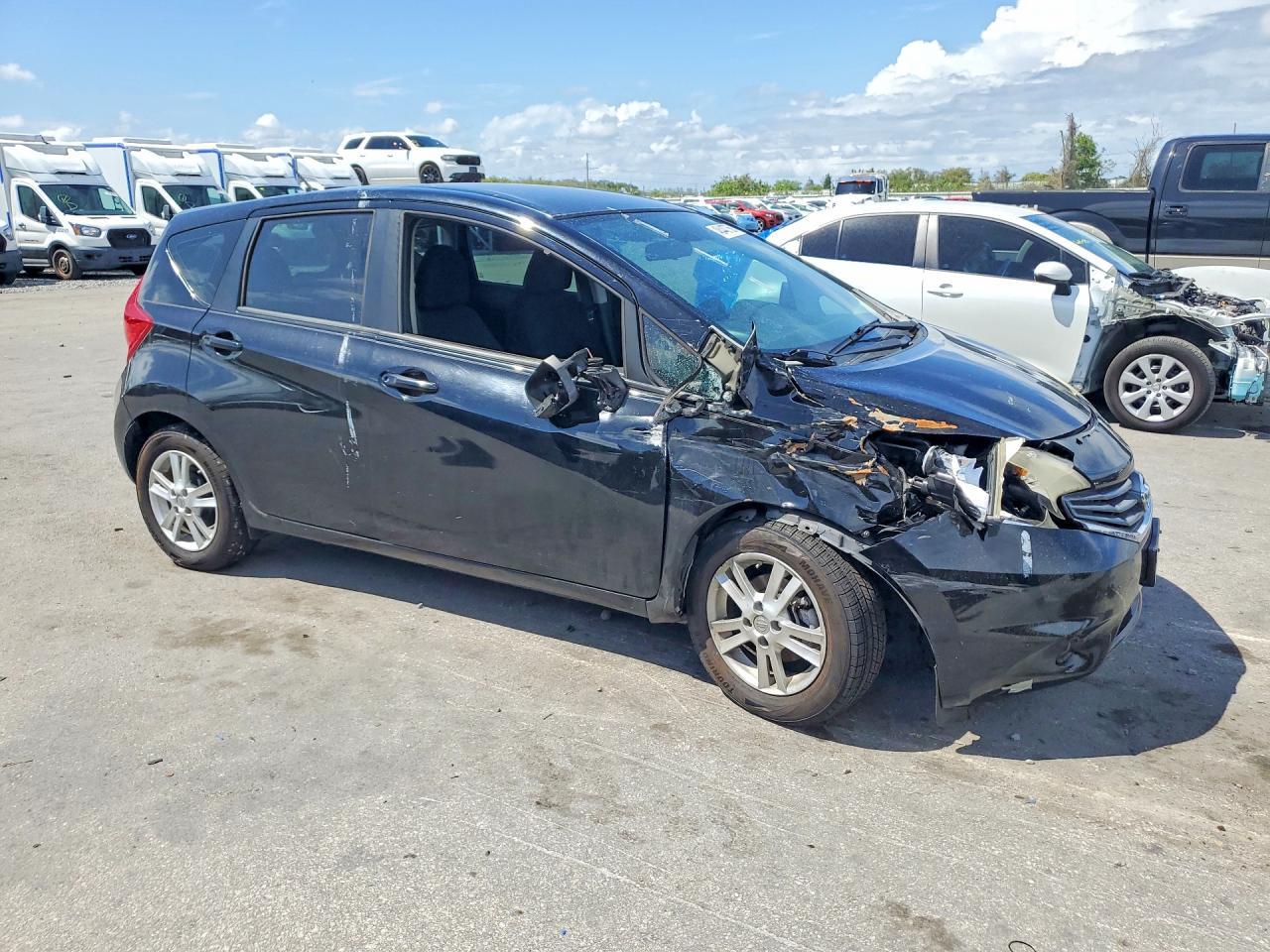 2014 NISSAN Versa Note