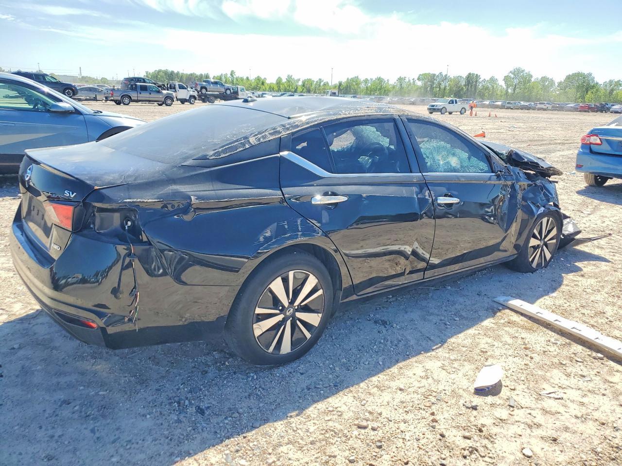 2022 NISSAN ALTIMA